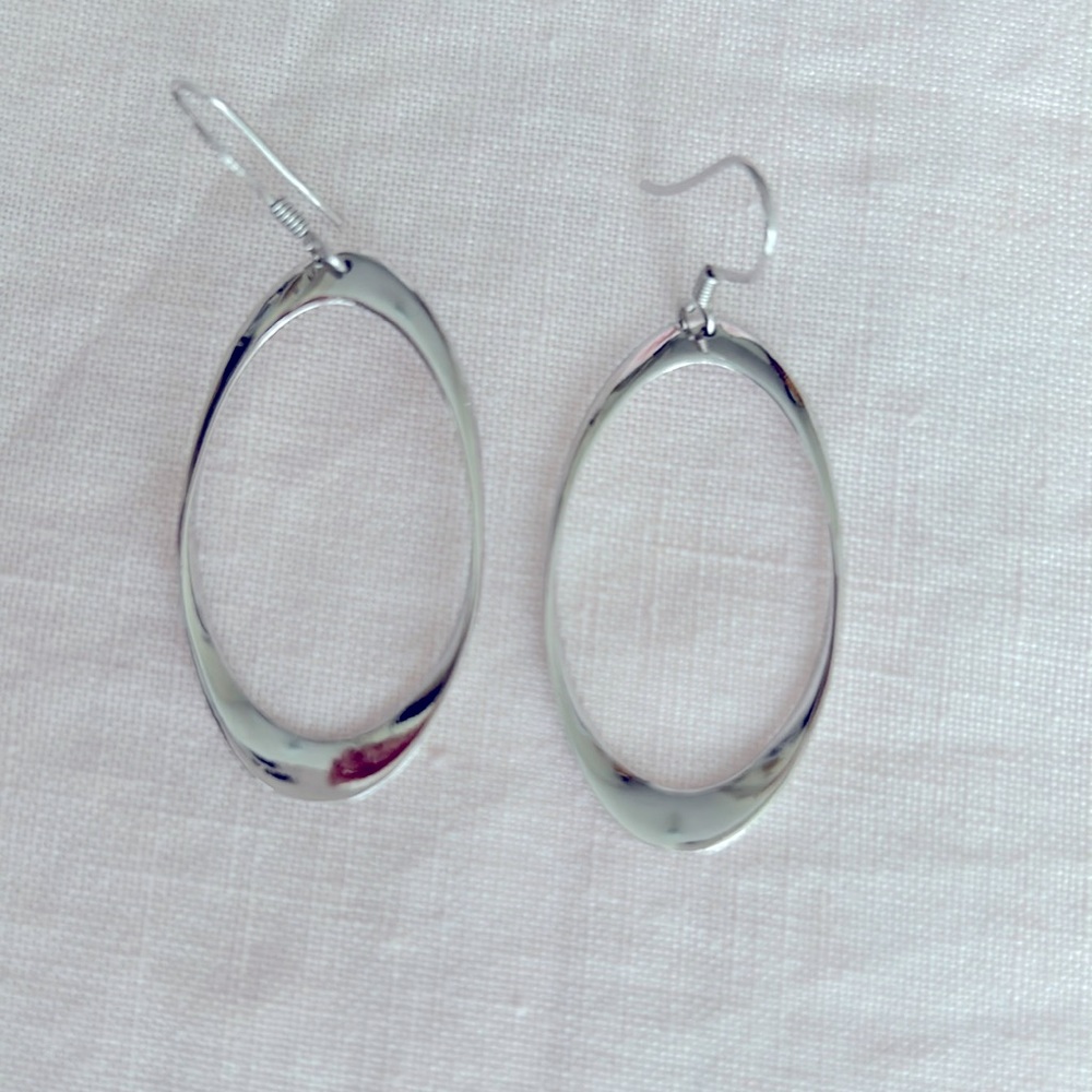NWOT .925 sterling silver drop hoop earrings